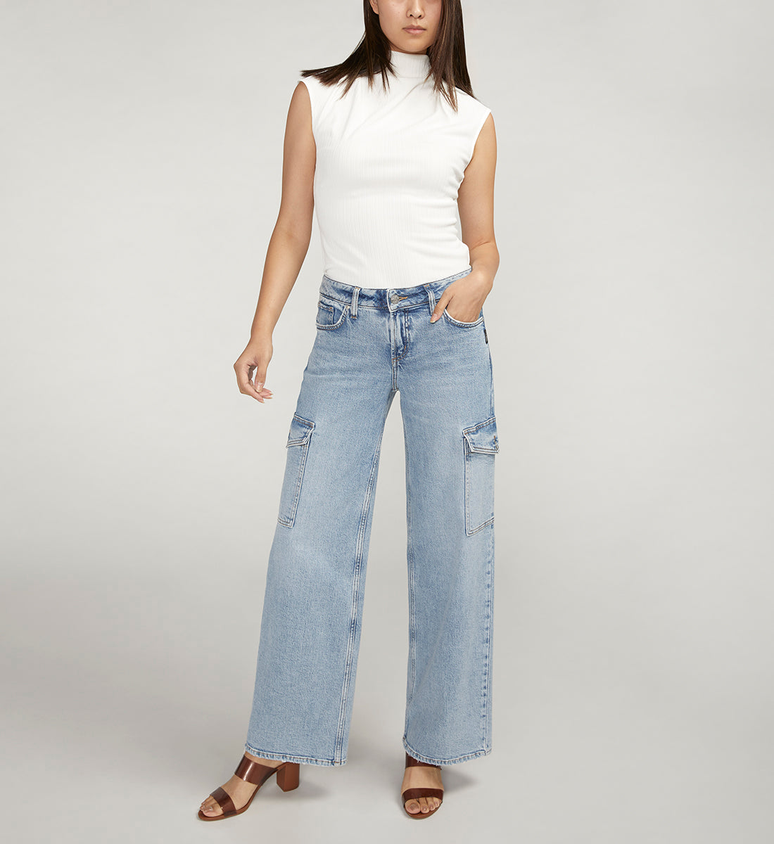 Suki Mid Rise Wide Leg Jeans