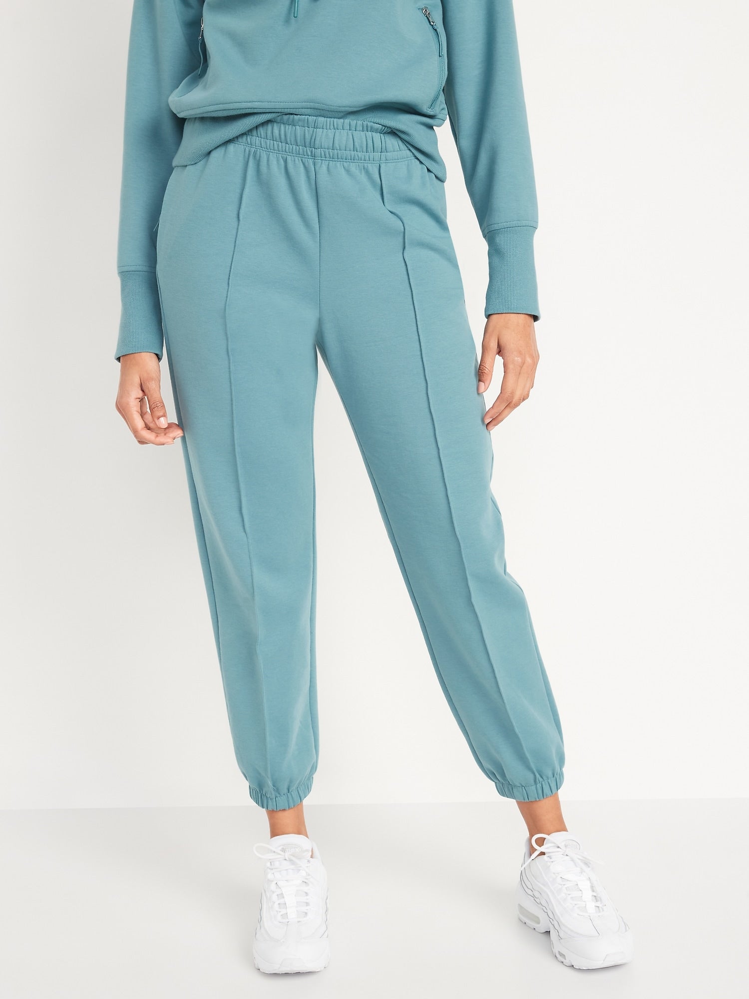 Old Navy High-Waisted Dynamic Fleece Pintucked Sweatpants for