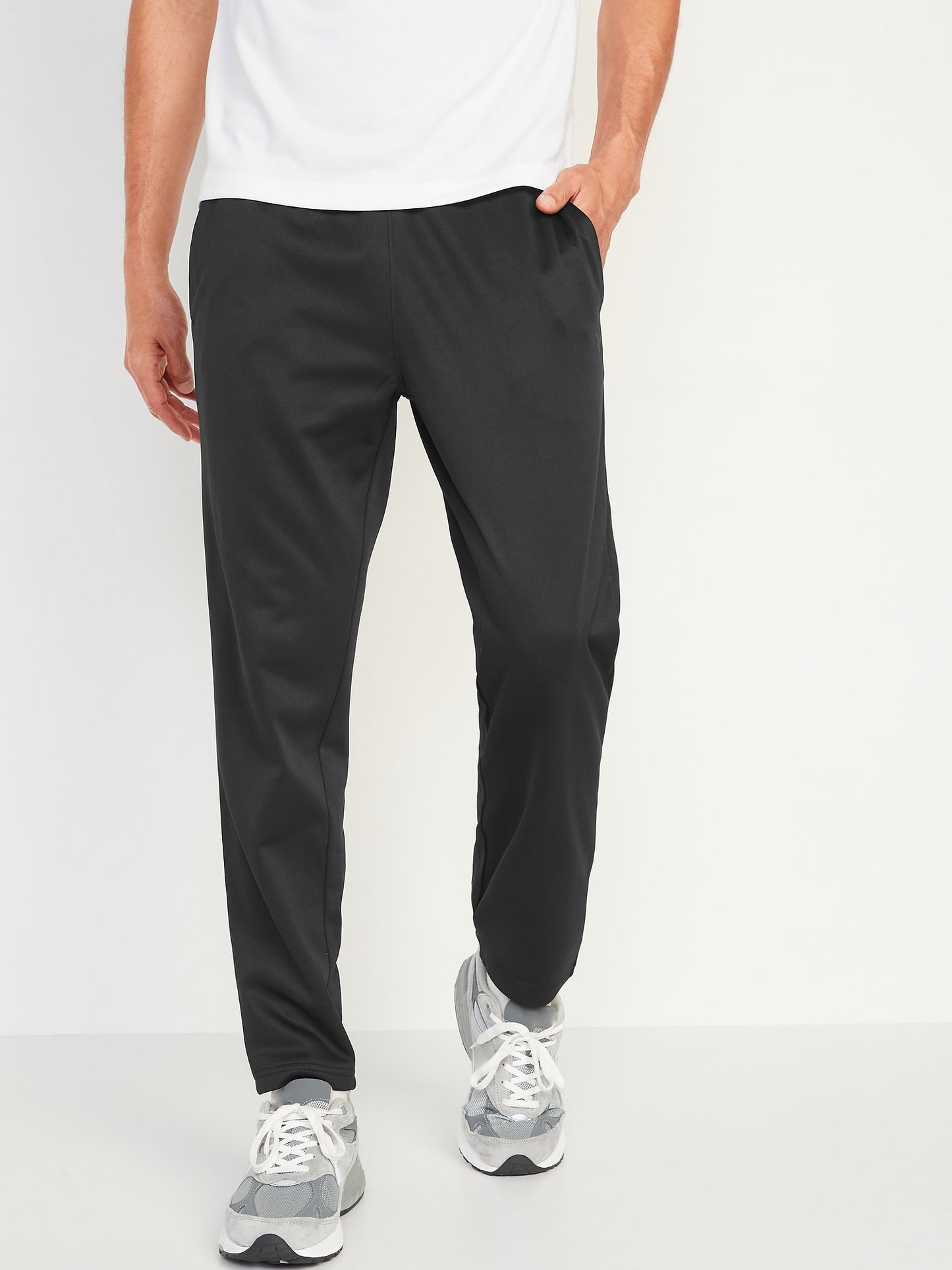 Old Navy Go-Dry Tapered Performance Sweatpants for Men