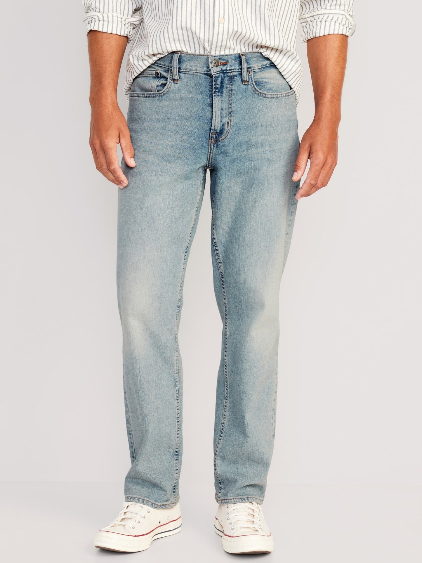 Men's Light Wash Low Rise Loose Jeans: 28-38" Inseams