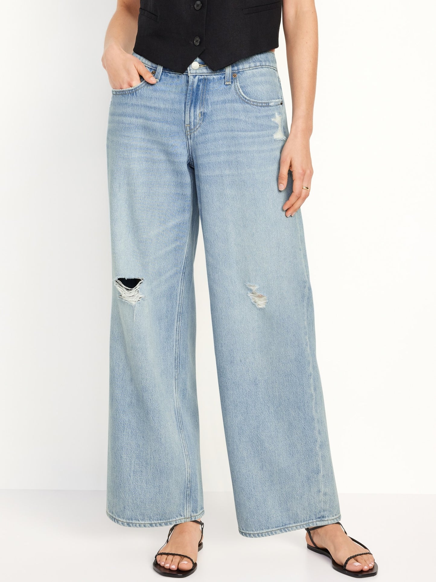 Low-Rise Baggy Wide-Leg Jeans