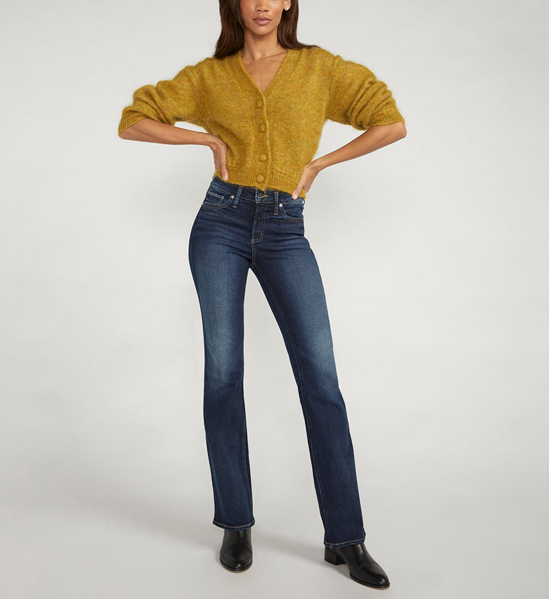 Infinite Fit Mid Rise Bootcut Jeans