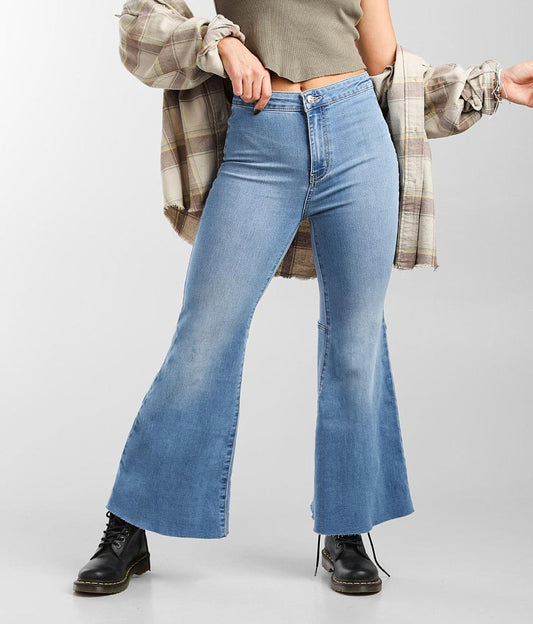 Youthquake Cropped Flare Stretch Jean