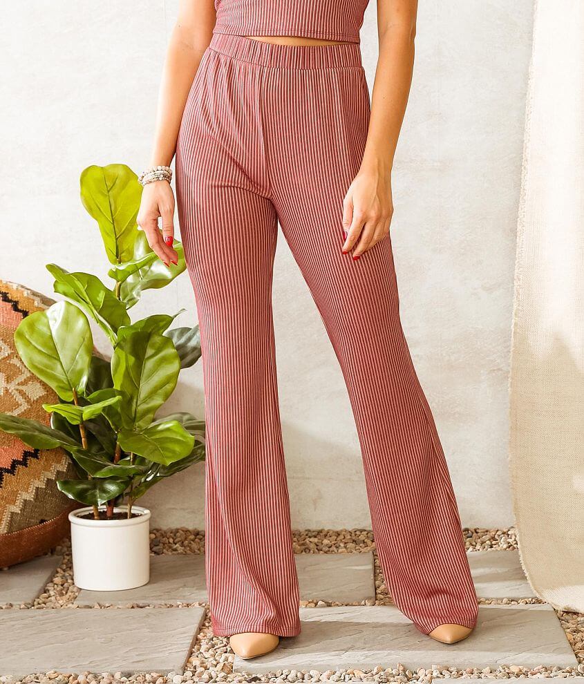 Ribbed Flare Stretch Pant